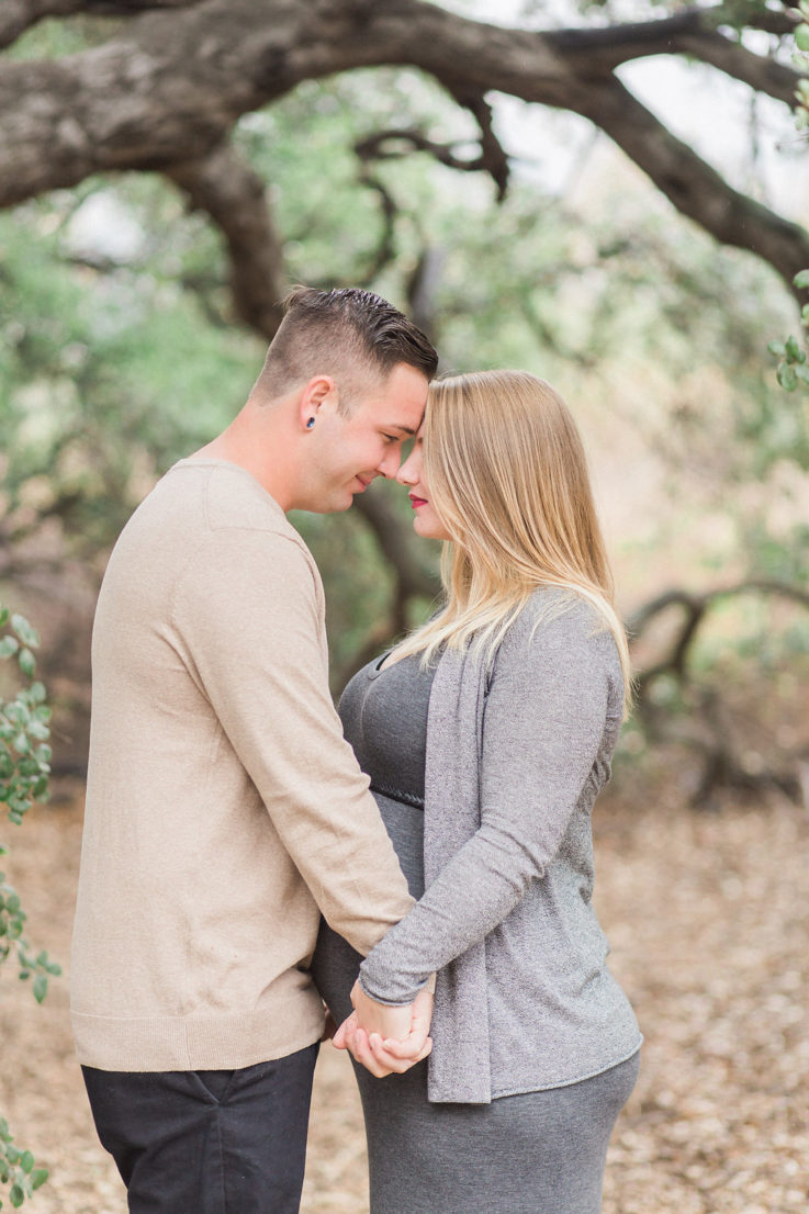 A Rustic Wilderness Maternity Session at Eaton Canyon Pasadena by natural light photographer Madison Ellis Photography